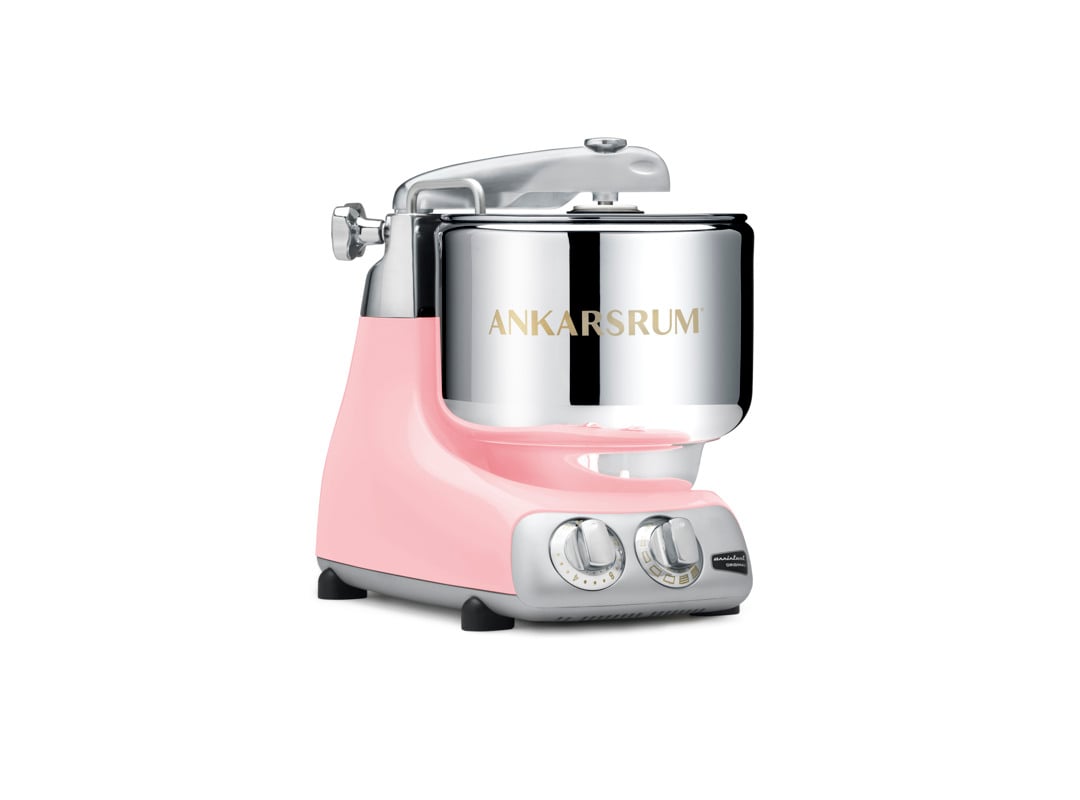 An Ankarsrum Assistent Original in color Cloudy Pink on a white background.