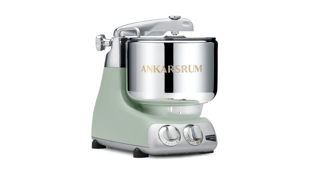 An Ankarsrum Assistent Original in color Nordic Sage. 
