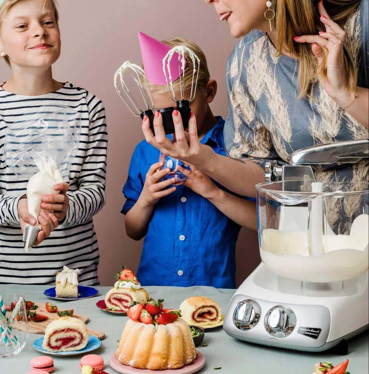 Kids baking with the Ankarsrum mixer machine