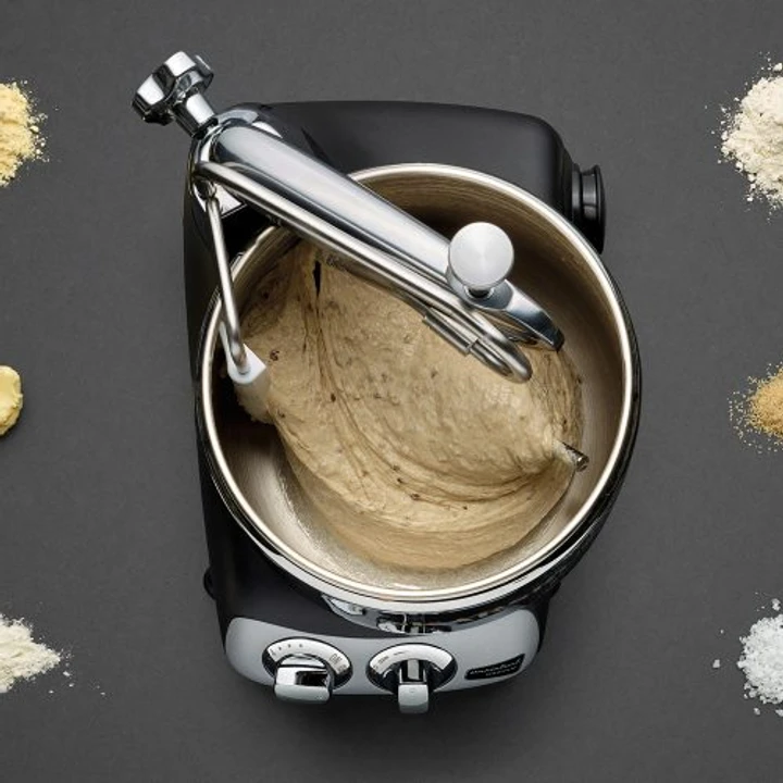 ankarsrum kitchen machine kneading dough