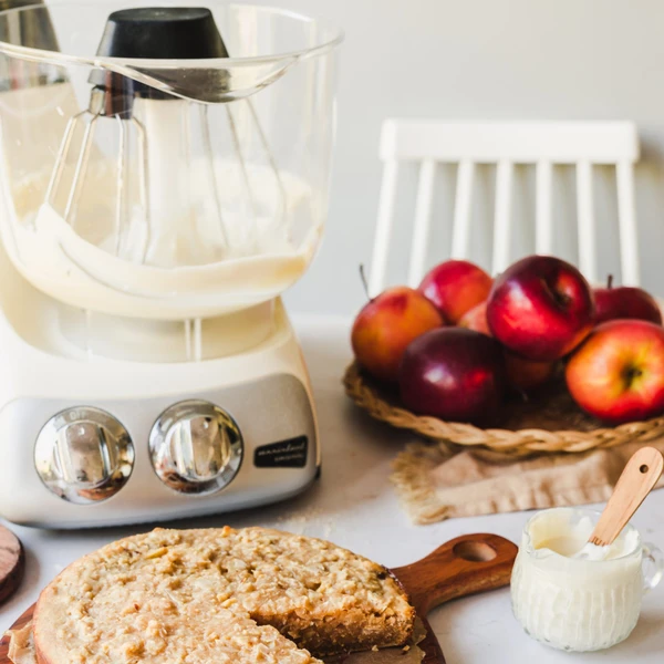 Enjoy the cake with the fluffy vanilla sauce.