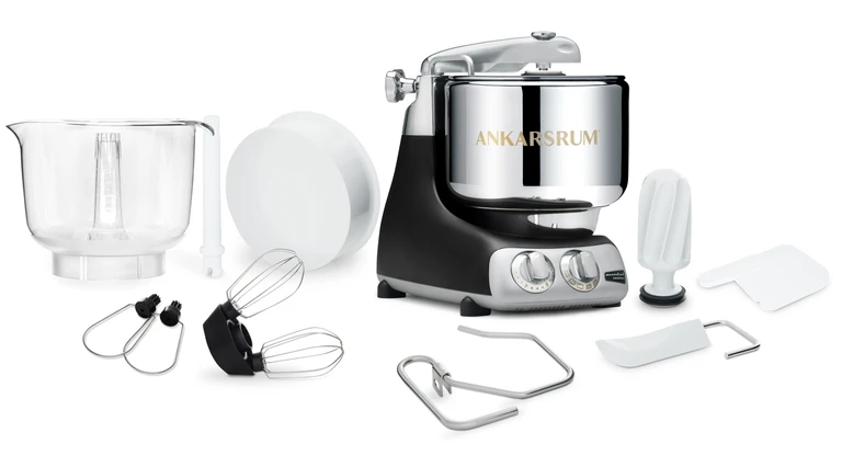 Ankarsrum Assistent Basic Package, including various attachments.