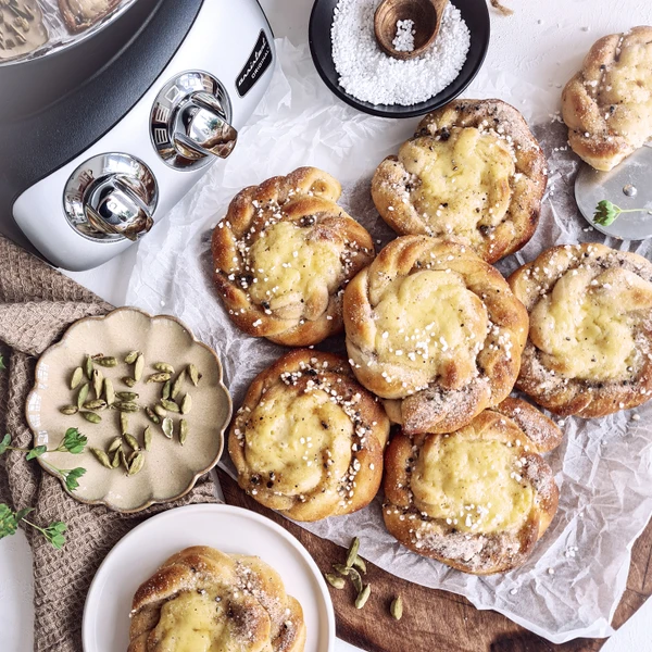 Vanilla buns with cardamom. Do we even have to tell you that these are incredible?