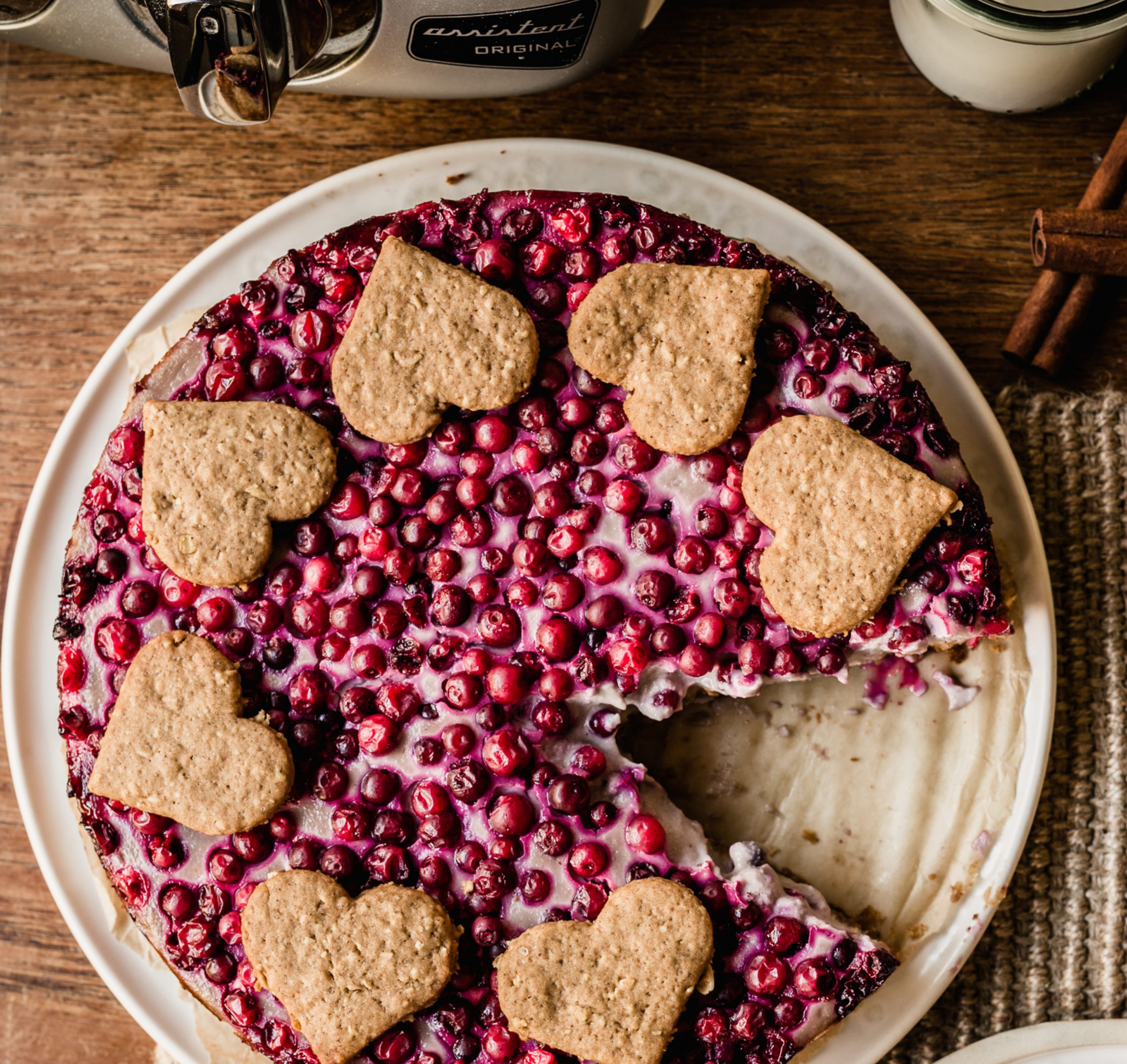 Vegan Cheesecake With Lingonberries | Ankarsrum United States